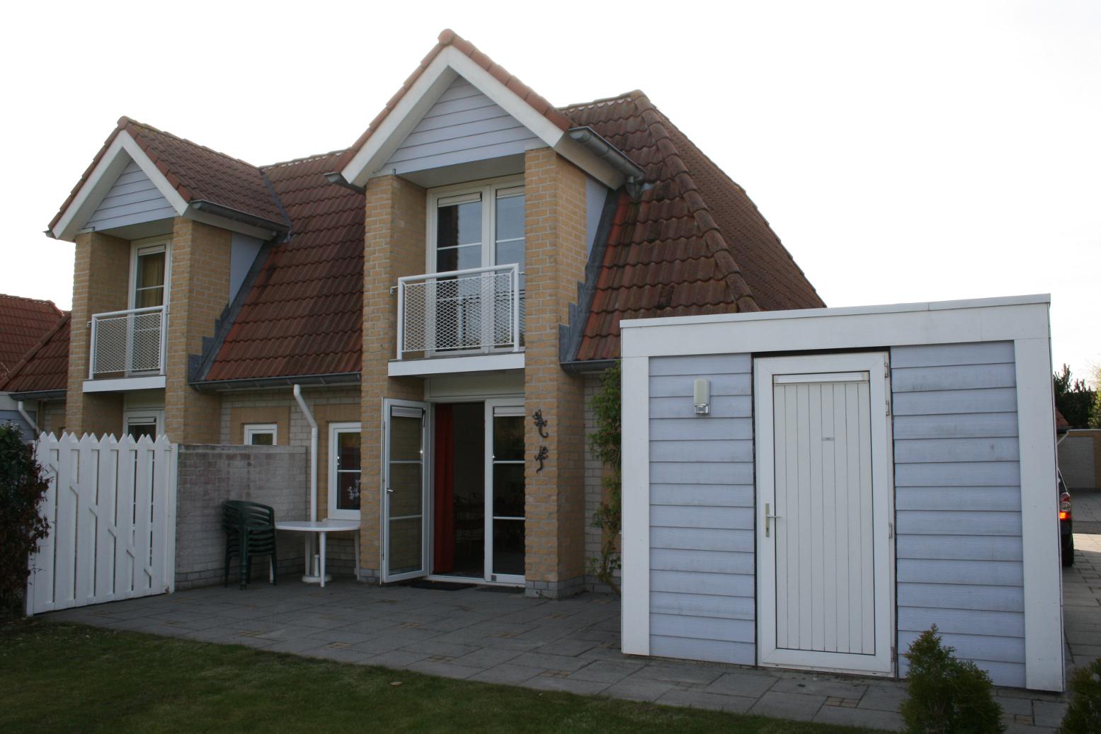 Terrasse und Garten der Strandbude